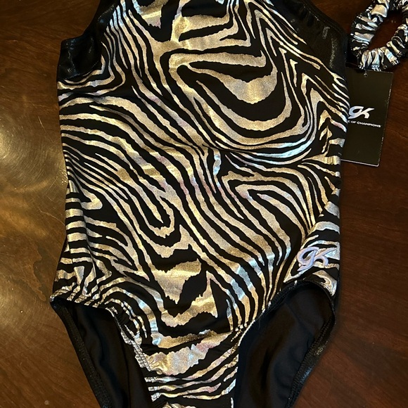 Zebra Print NWT GK leotard with matching scrunchie. - Picture 5 of 6